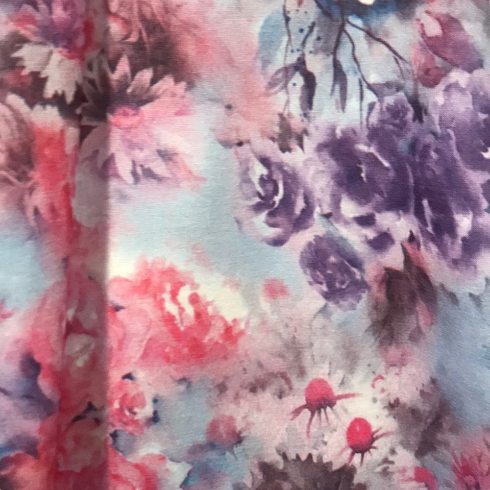 Lularoe - Picture 4 of 6